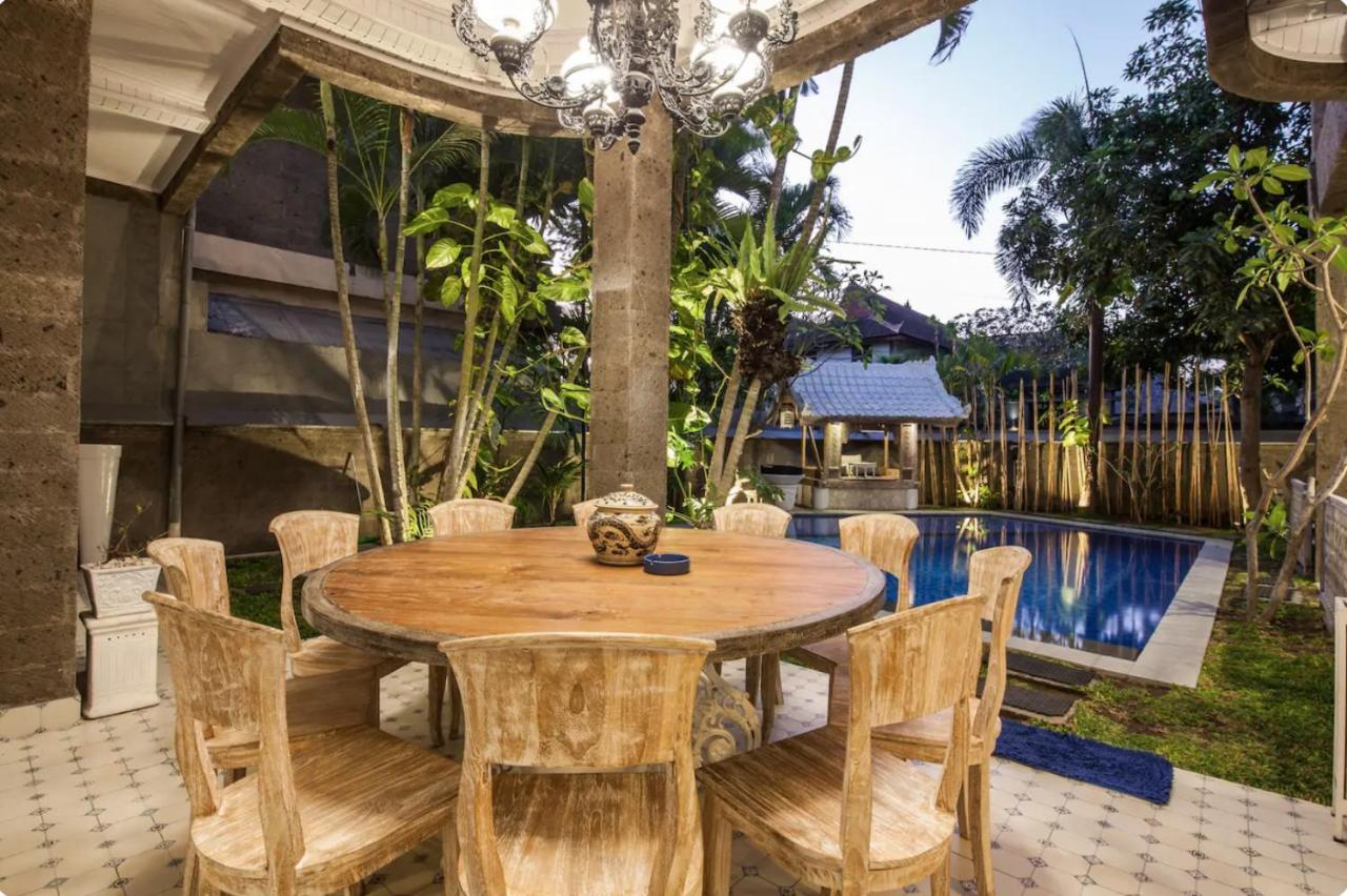 Villa Alexandra Seminyak Kerobokan  Exterior photo
